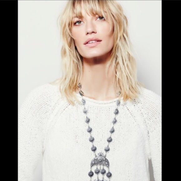 ❌LAST CHANCE❌ FREE PEOPLE pullover - Picture 3 of 4