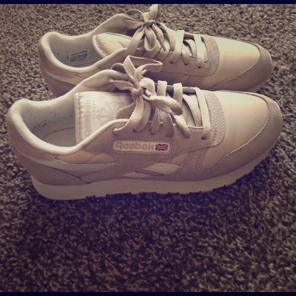 Like new Reeboks!