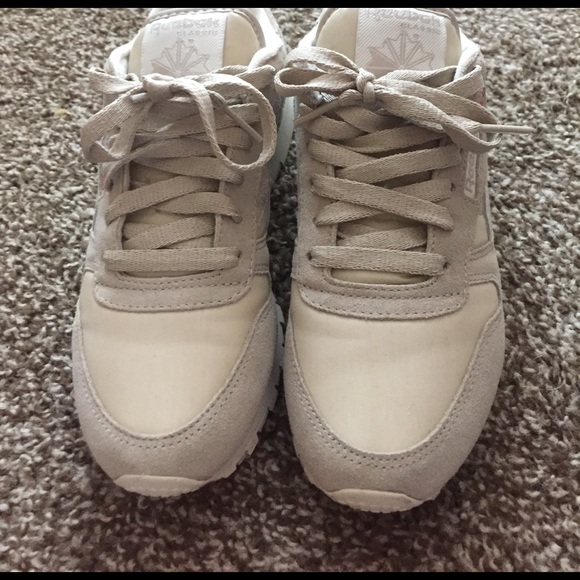 Like new Reeboks! - Picture 2 of 3