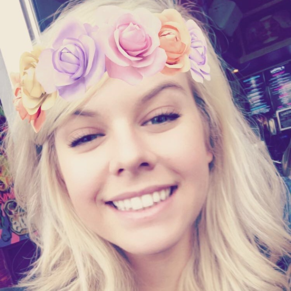 Meet your Posher, Crystal