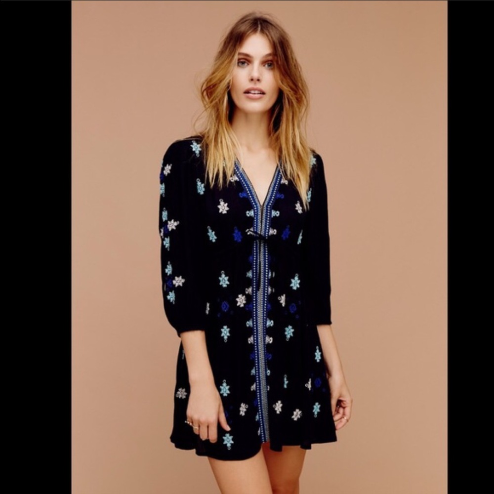 ❗️LAST CHANCE LOWEST❗️ FREE PEOPLE swing dress - Picture 2 of 4