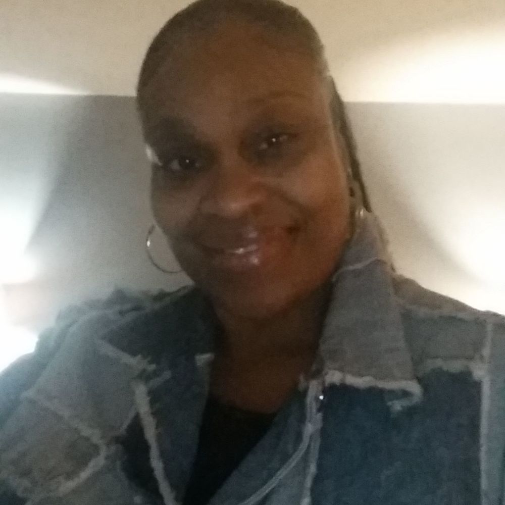 Meet your Posher, Toni still standing