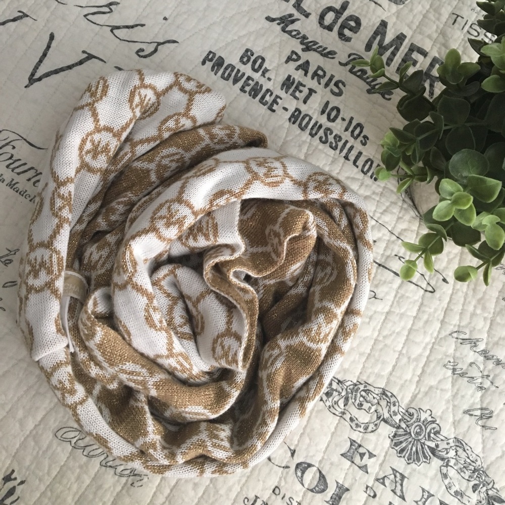 MICHAEL Michael Kors Infinity Scarf