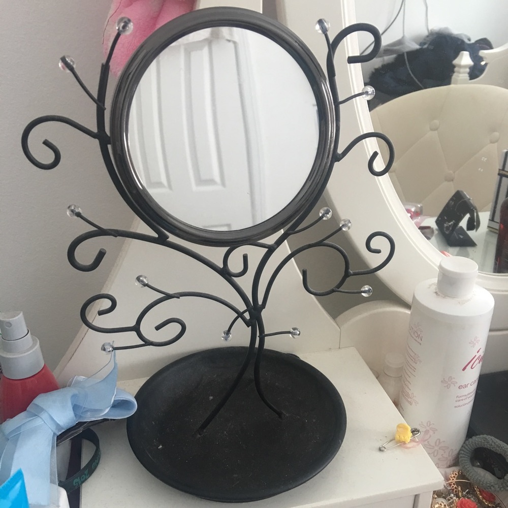 jewelry holder