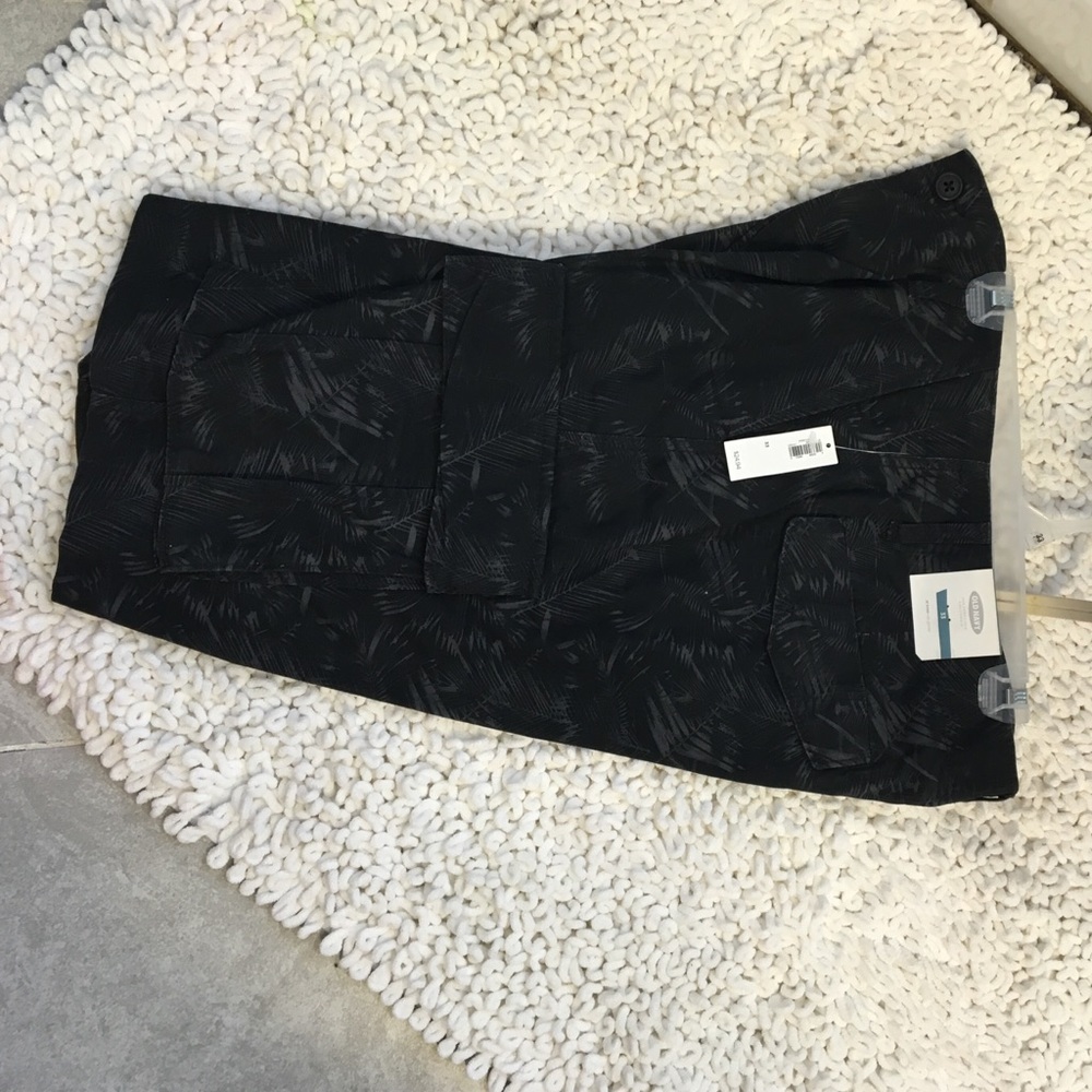 Men's cargo shorts NWT Old navy