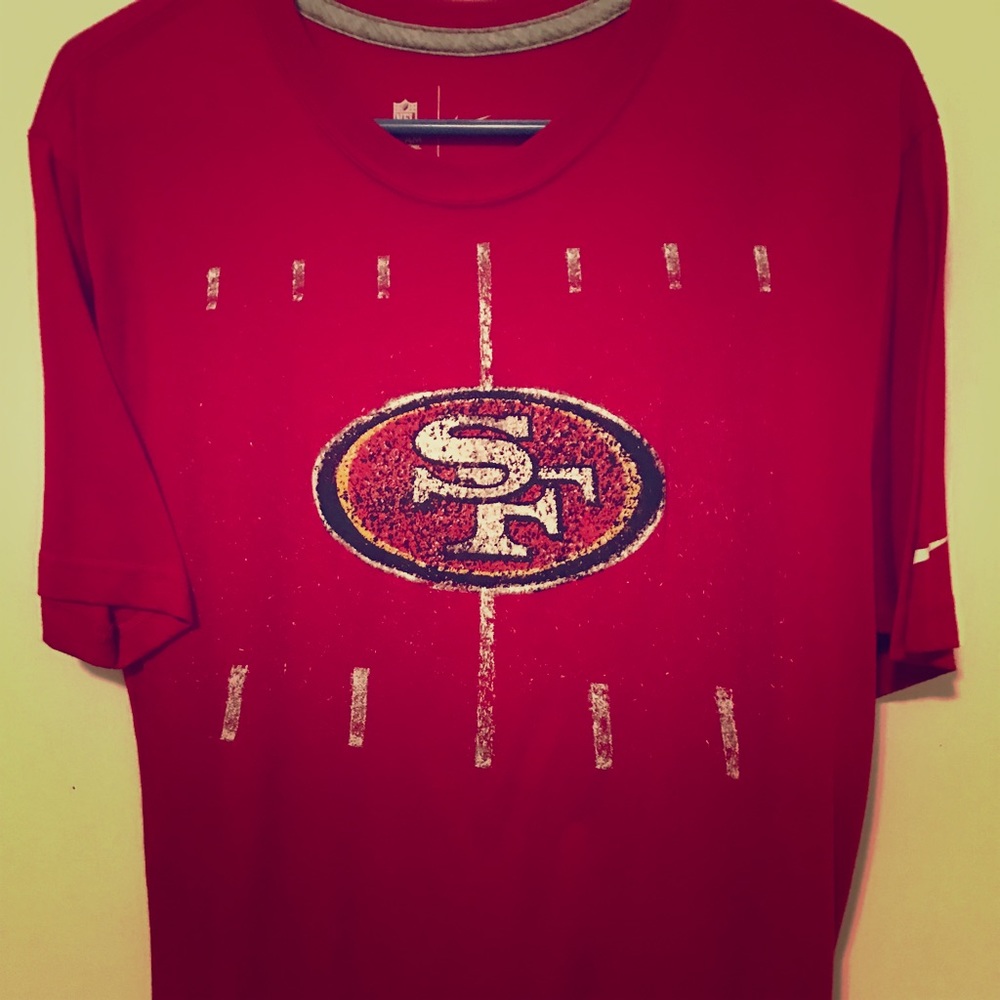 Nike San Fran 49ers tshirt