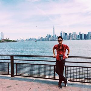 Meet your Posher, Narong