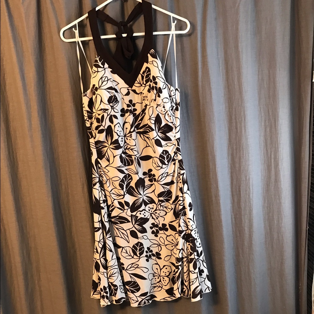 Halter style floral summer dress.