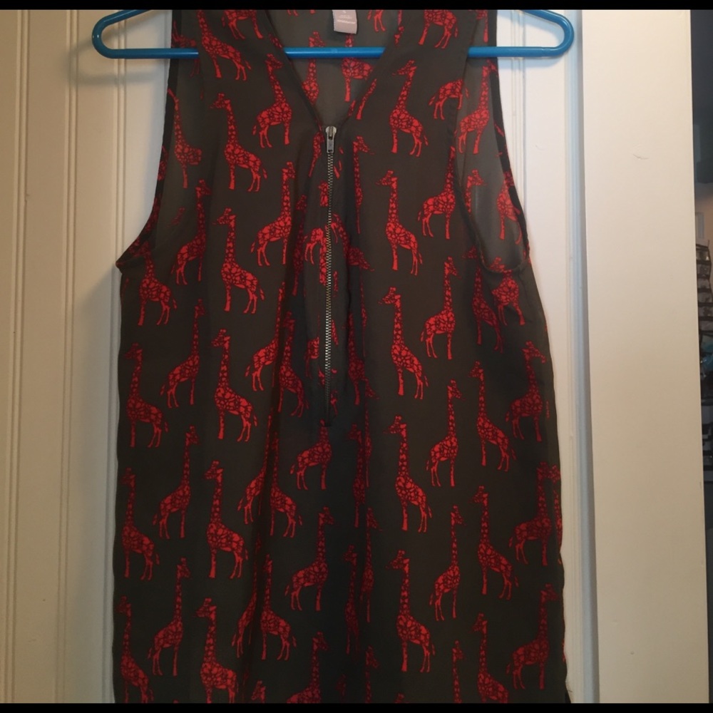 Giraffe print tank top