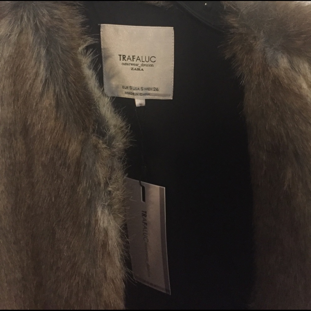 Zara vest - Picture 2 of 2