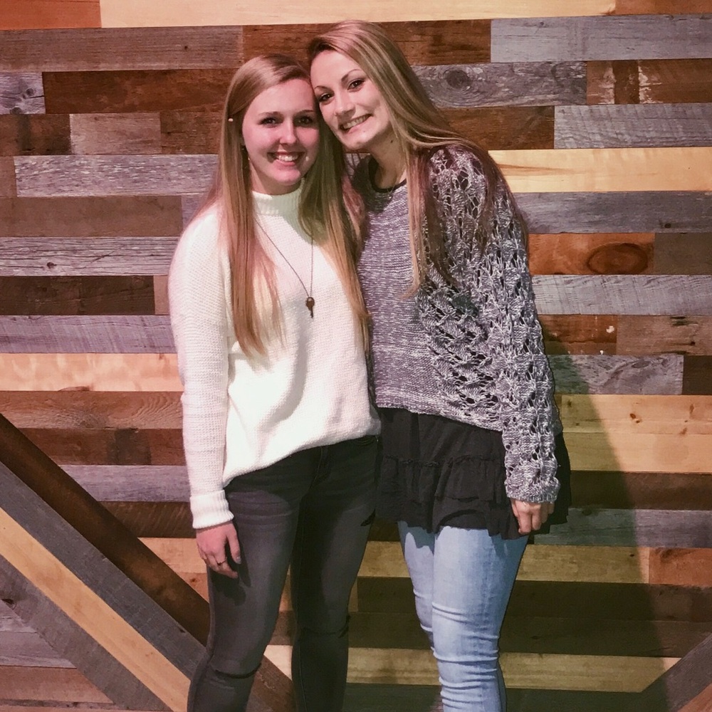 Meet your Posher, Lena