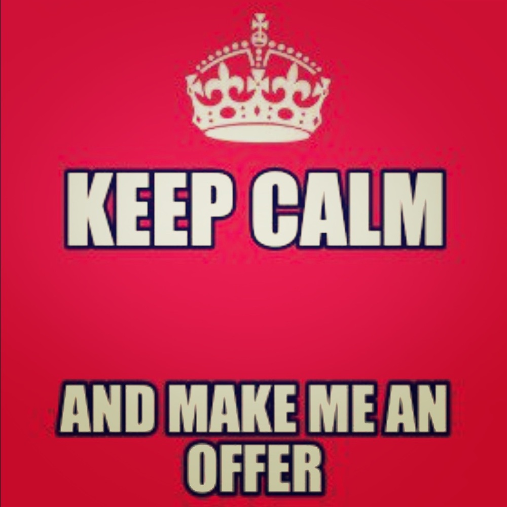 All reasonable offers considered 🎉👗