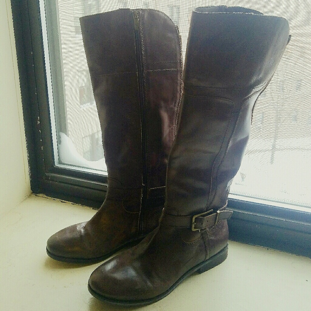 Brown faux-leather boots