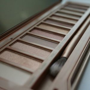 Pure Cosmetics Buff Collection Eyeshadow Palette