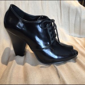 Black Patent Leather Lace up Shoes