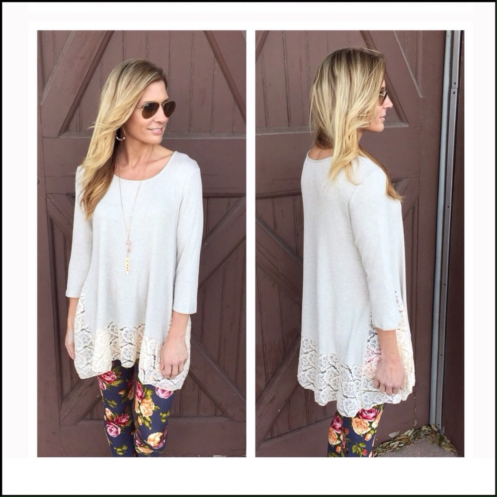 🛑ONE LEFT! Oatmeal Lace Tunic w/Side pockets - Picture 2 of 3