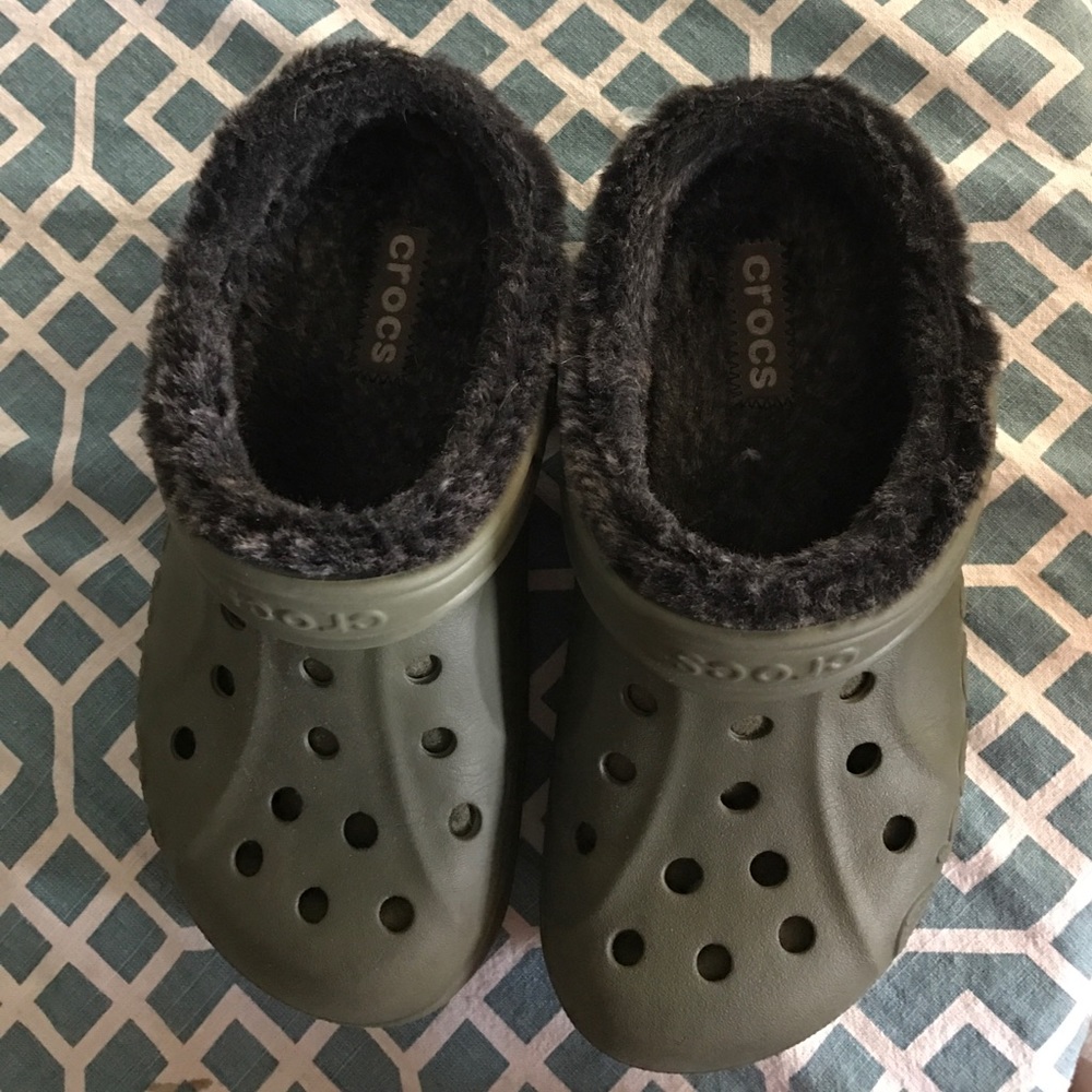 Army Green Fur-lined Crocs