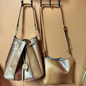 2 in 1 convertible bag.  Versona