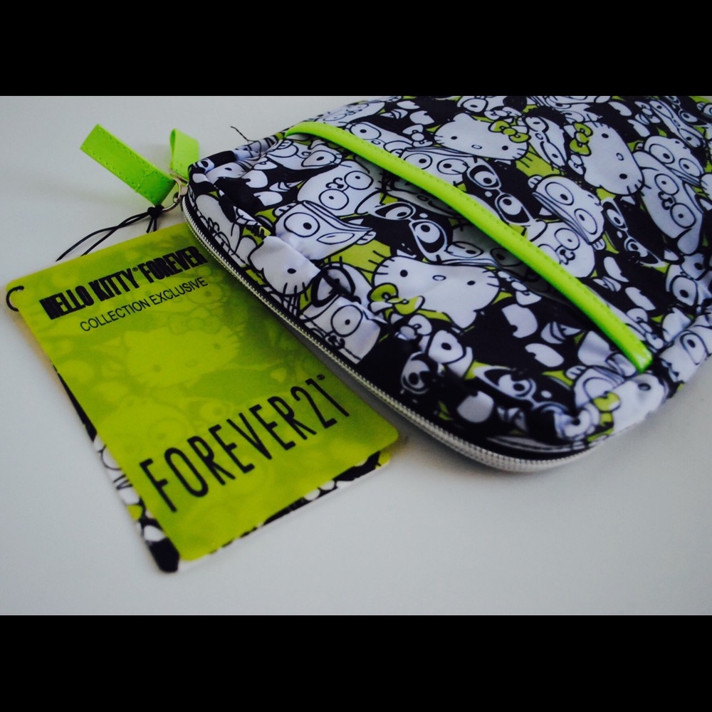 Hello Kitty x Forever 21 iPad Case Sleeve, NWT