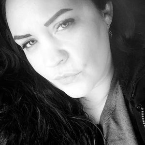 Meet your Posher, Alicia