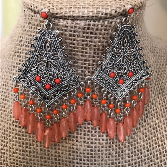 Statement earrings - Picture 2 of 3