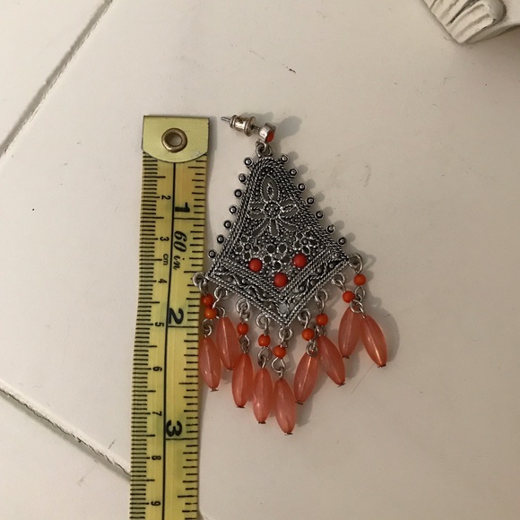 Statement earrings - Picture 3 of 3