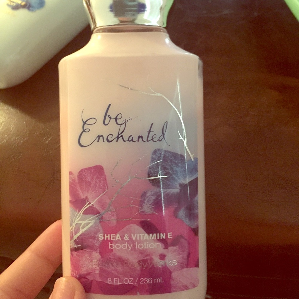 Be Enchanted Body Lotion