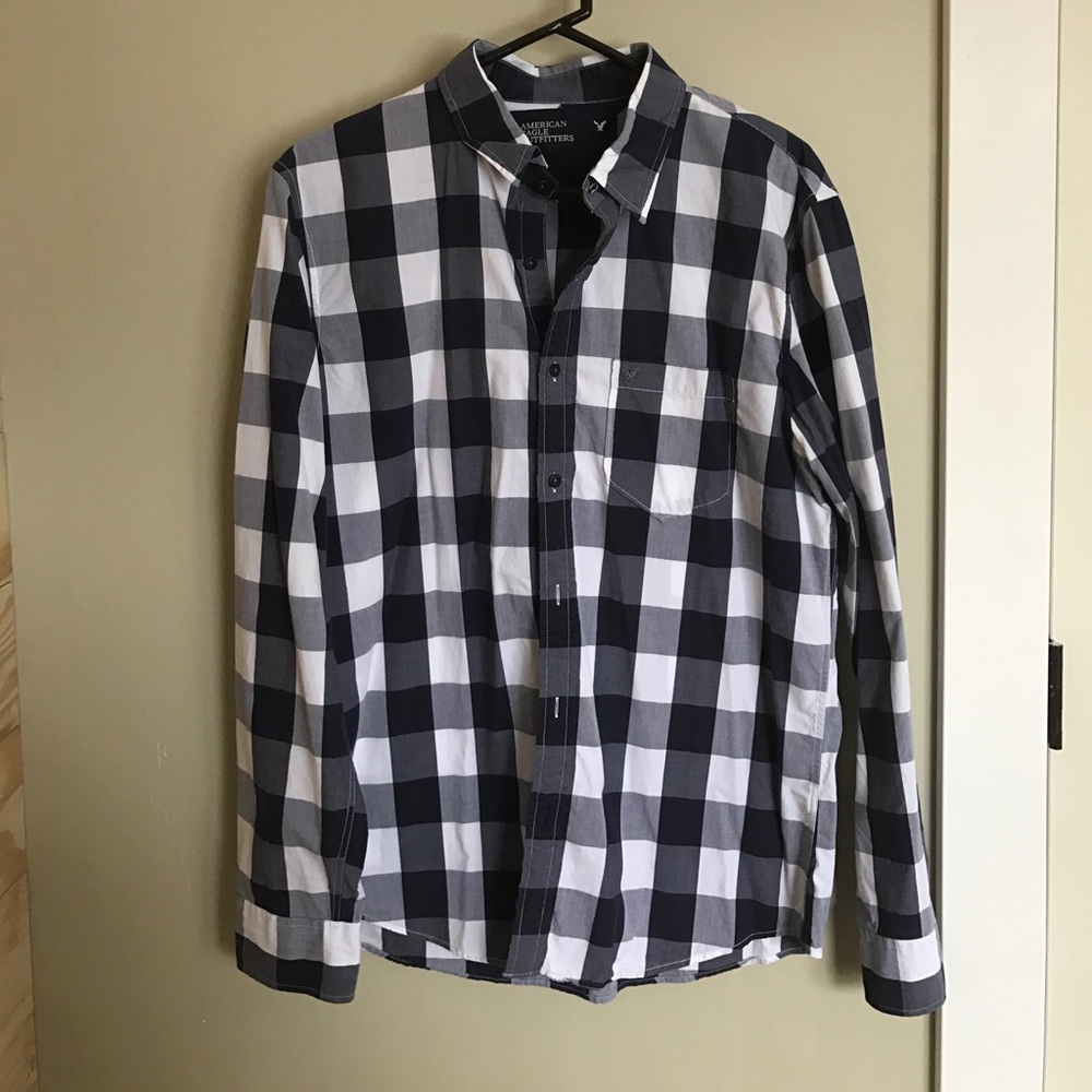 Large American Eagle Button Down Shirt