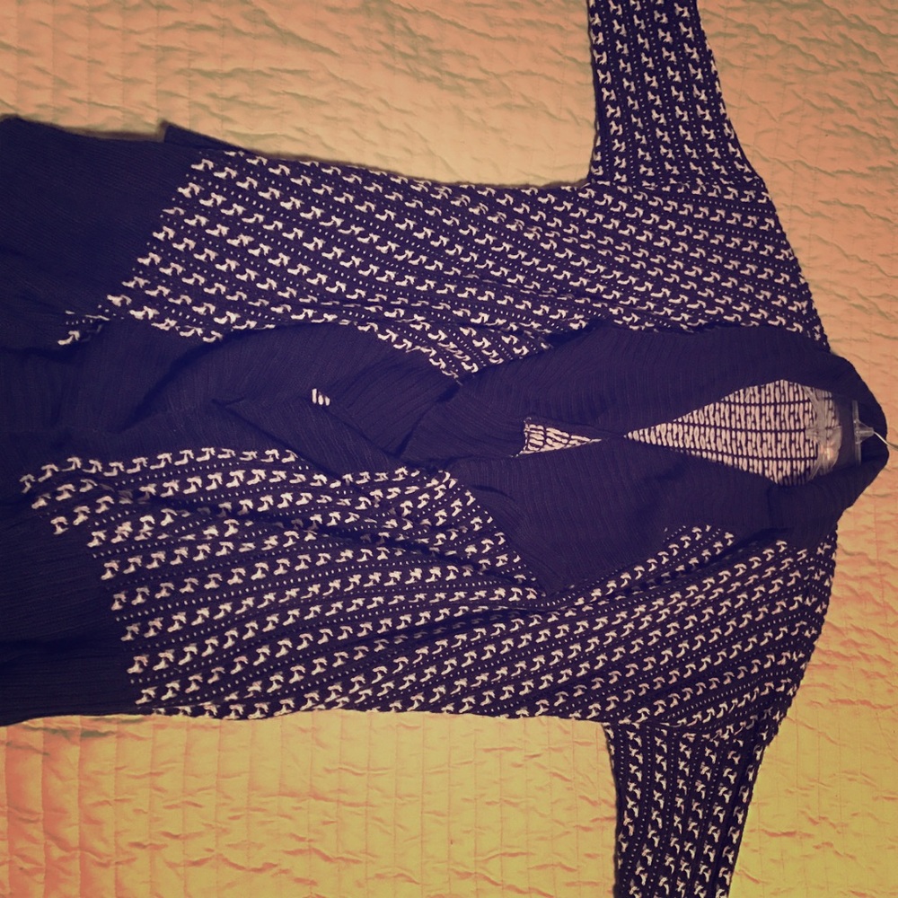 Blue and white patterned sweater