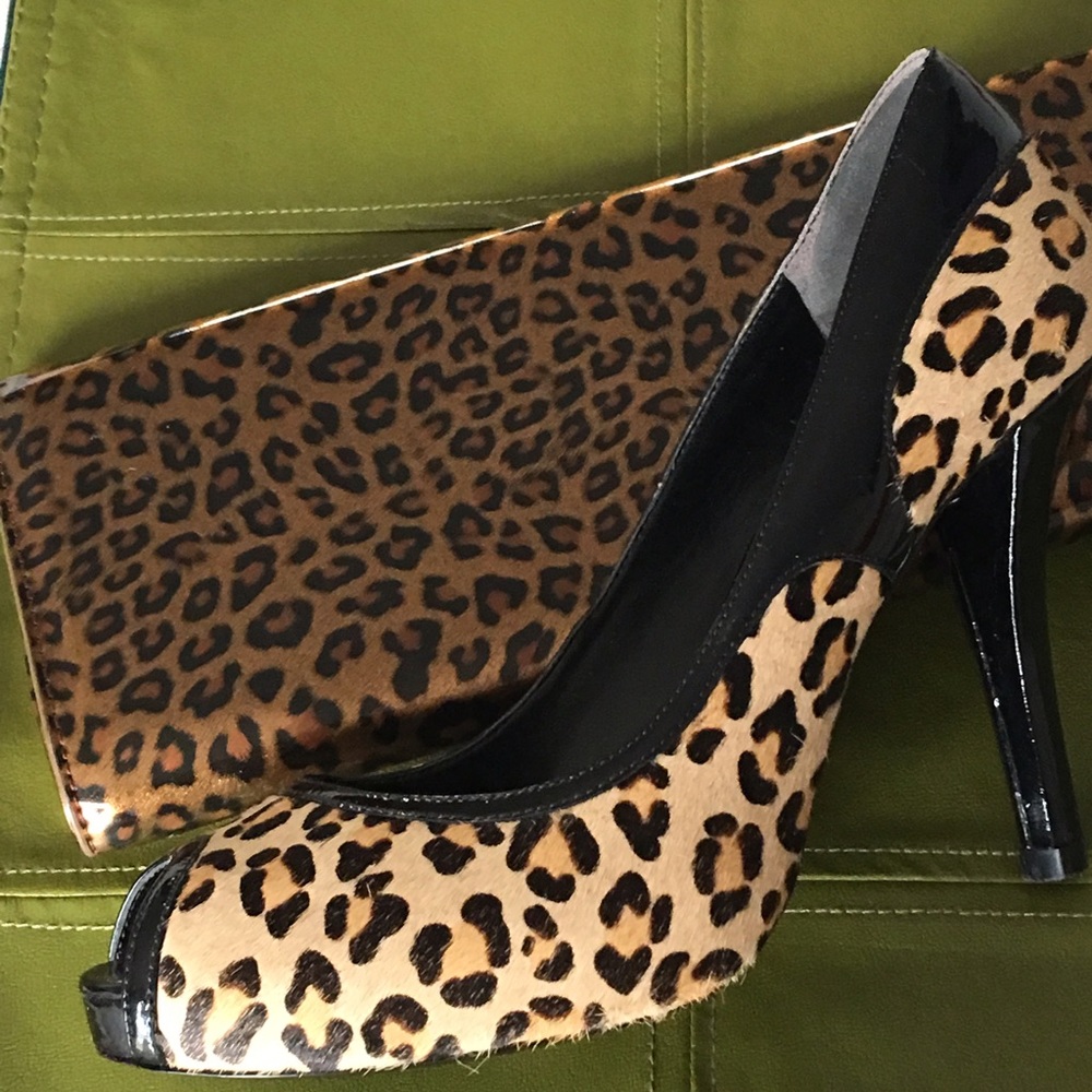 Via Spiga leopard calf hair pumps