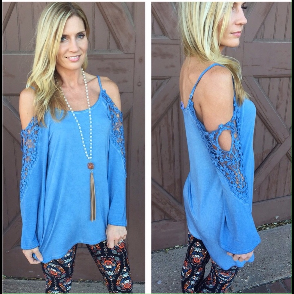 🚫SOLD ON PM BANNER DISSAPEARED Lace  Blue Tunic - Picture 2 of 3