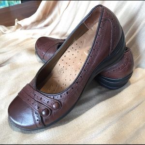 Hush Puppies Leather Two-Button Loafers