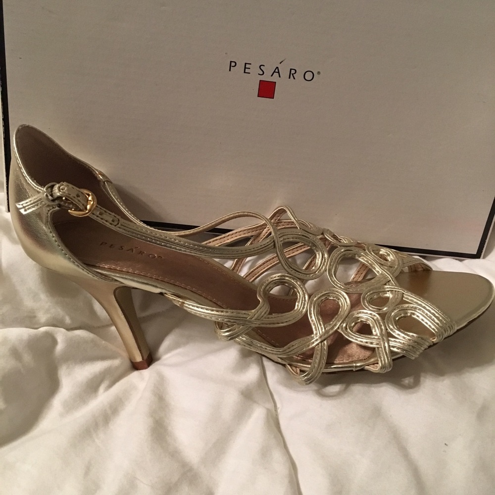 NIB gold sandals
