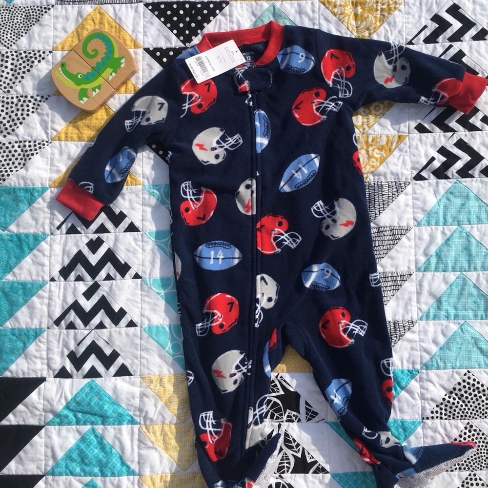 B2G1💝 CARTERS fleece pjs