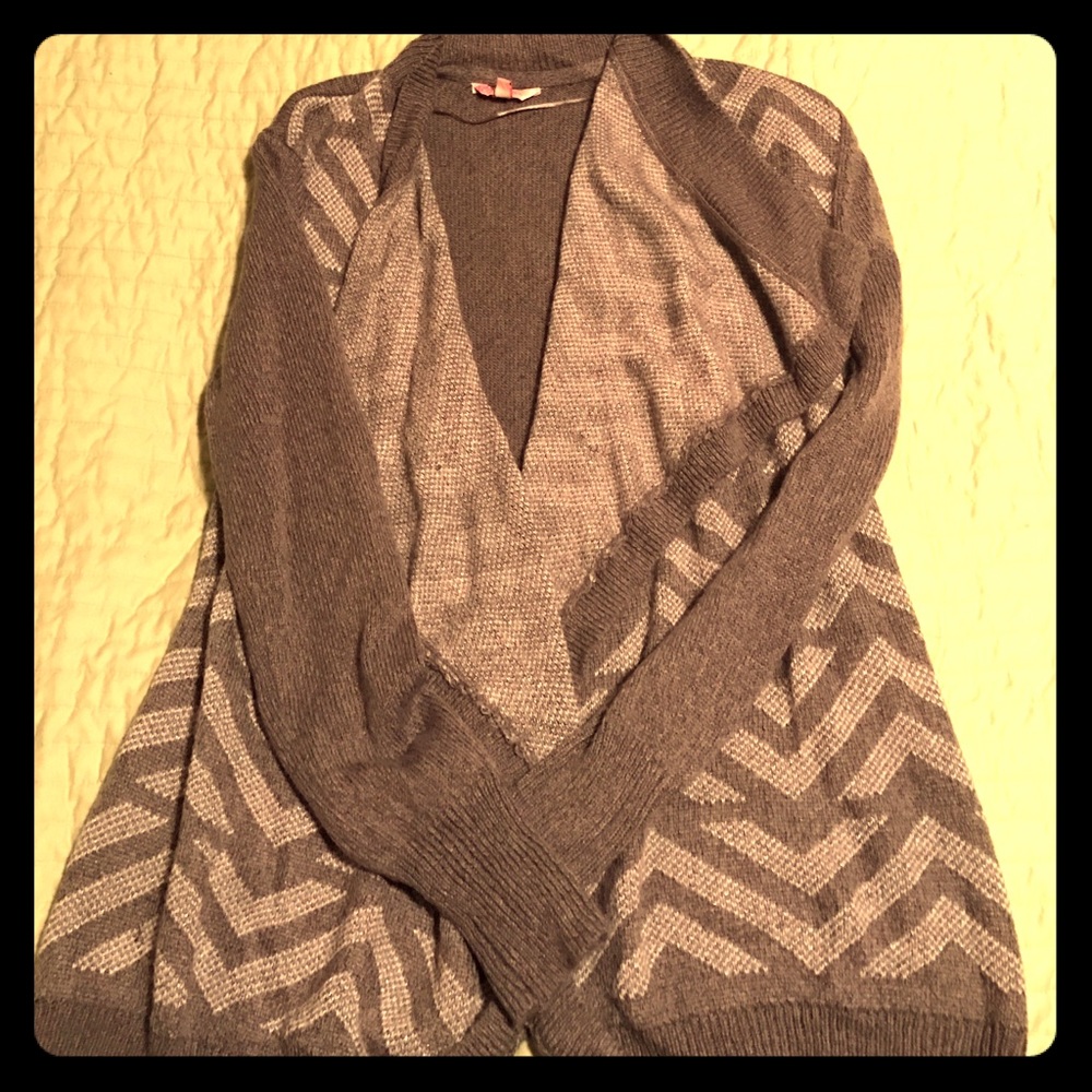 Grey open sweater
