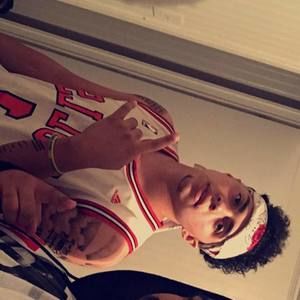 Meet your Posher, Lawrence