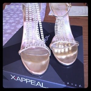 Gently used gold Charlotte Russe heels size 7