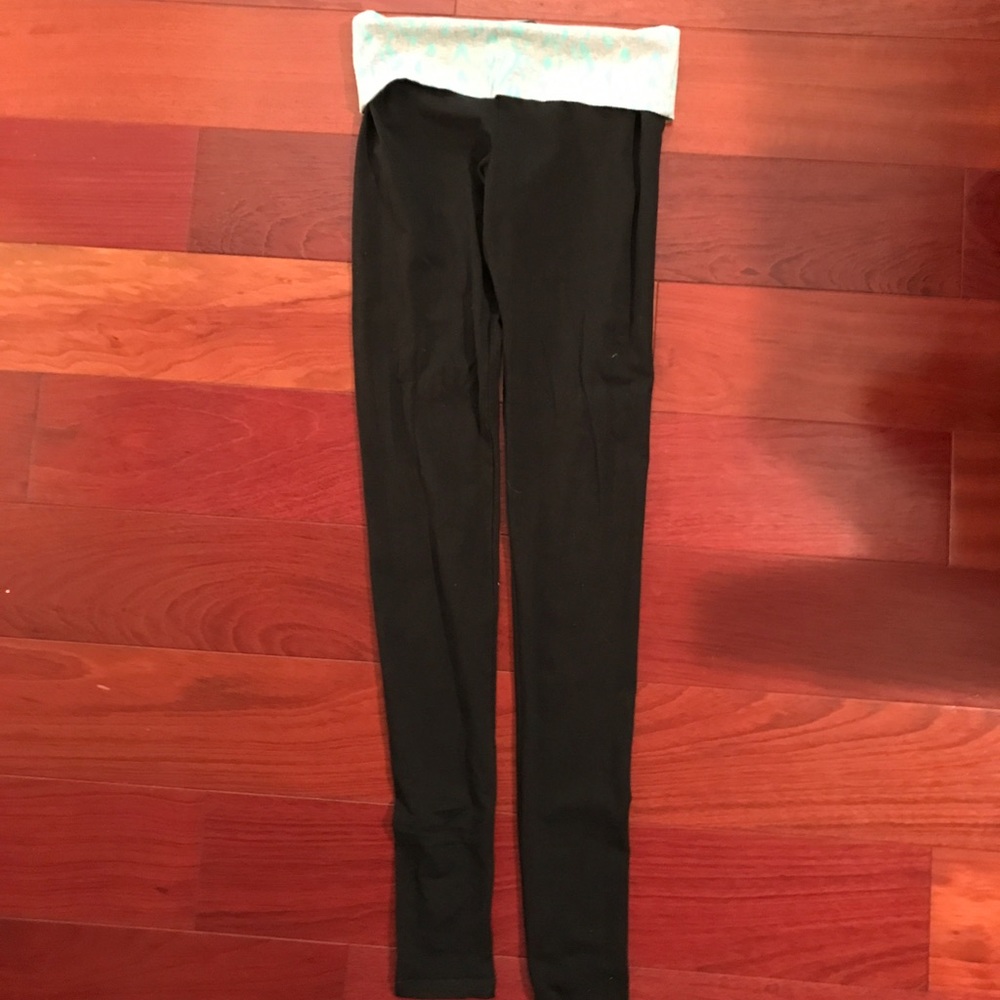 Victoria's Secret yoga pants skinny small/long