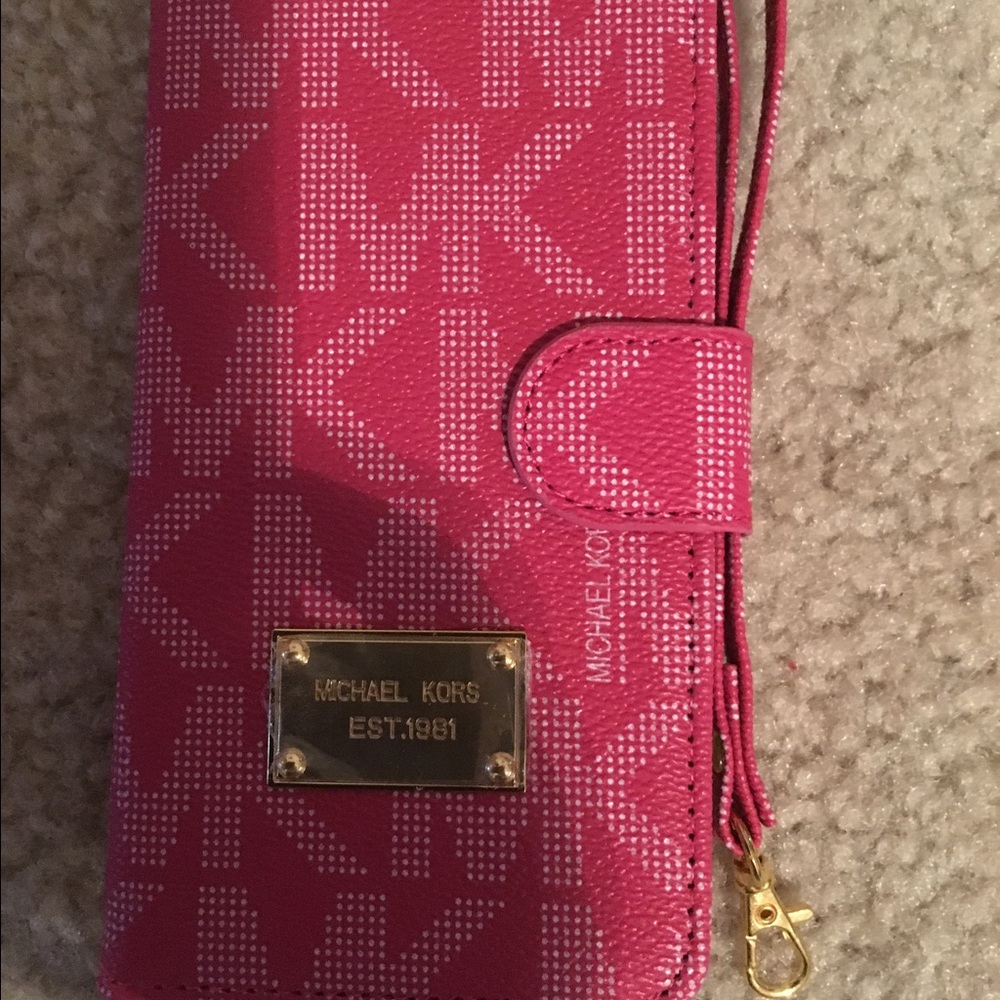 Michael Kors iPhone 7 case