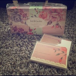 Mary Kay into the garden soap set