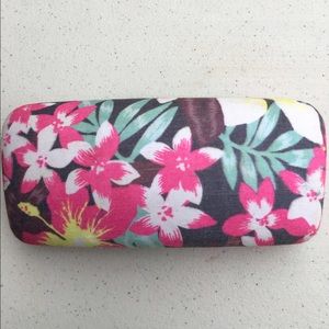 American Eagle Sunglass Holder