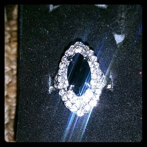 Beautiful ring/fashion jewelry