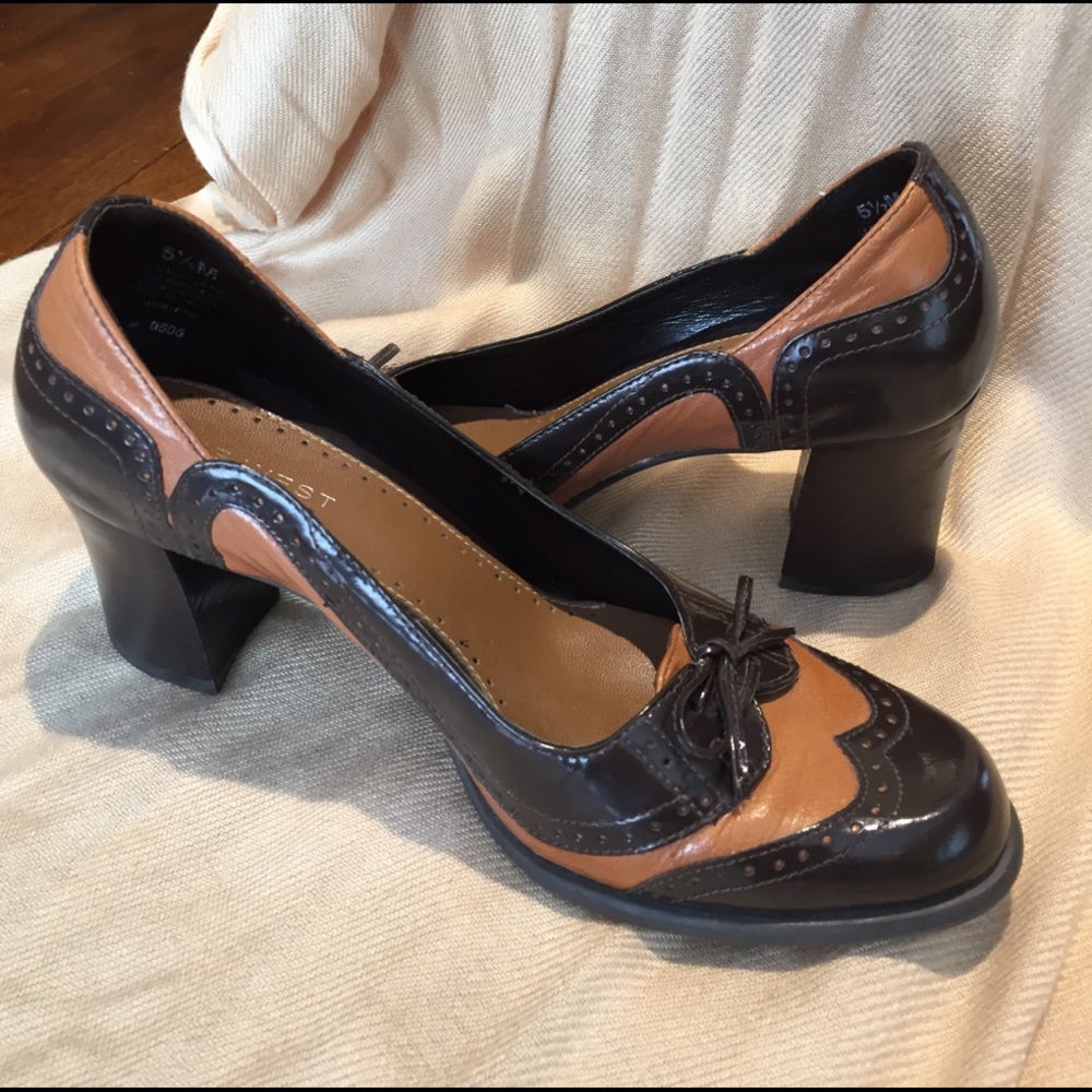 Leather Oxford Pumps