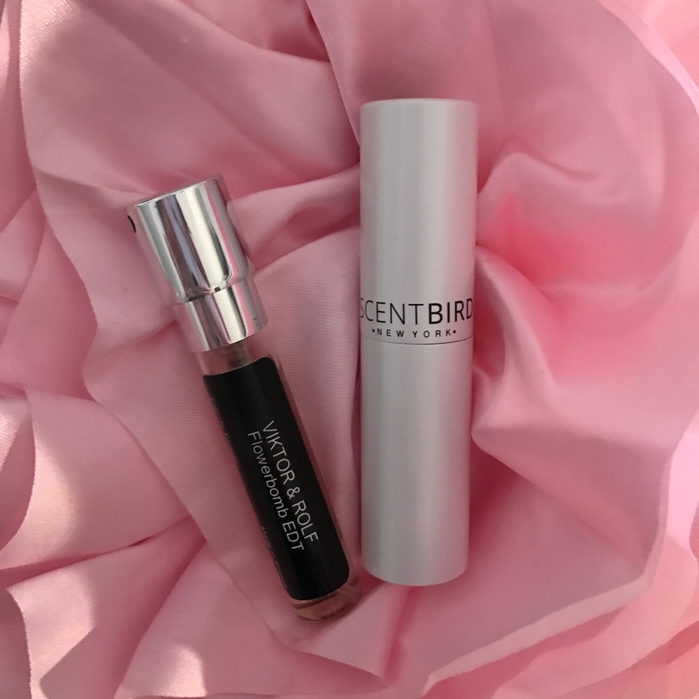 Viktor & ROLF Flowerbomb perfume cologne Scentbird