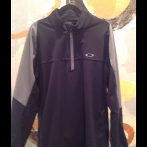 Men's Oakley technical half zip jacket