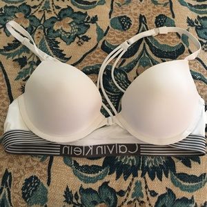 NWT Calvin Klein bra