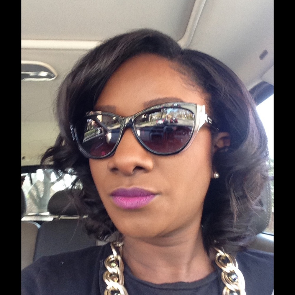 Meet your Posher, Hazel