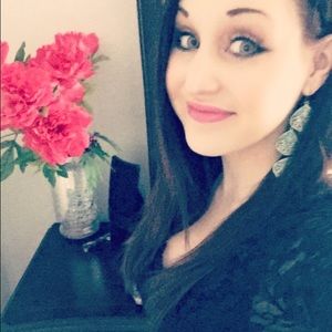 Meet your Posher, Meagan