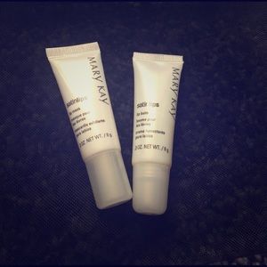 Mary Kay satin lips set