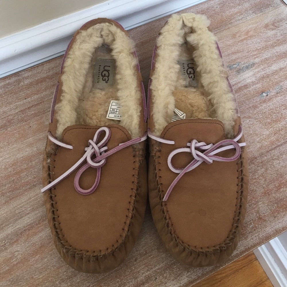 UGG Dakota Slipper